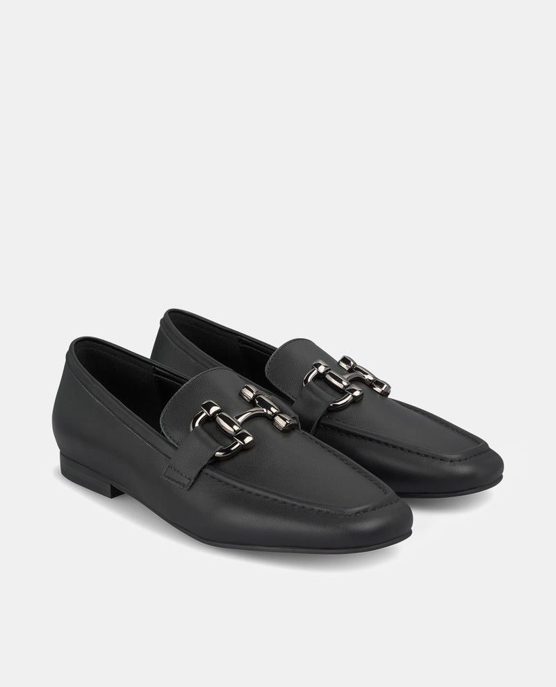 MOCCASIN WITH METAL STIRRUPS