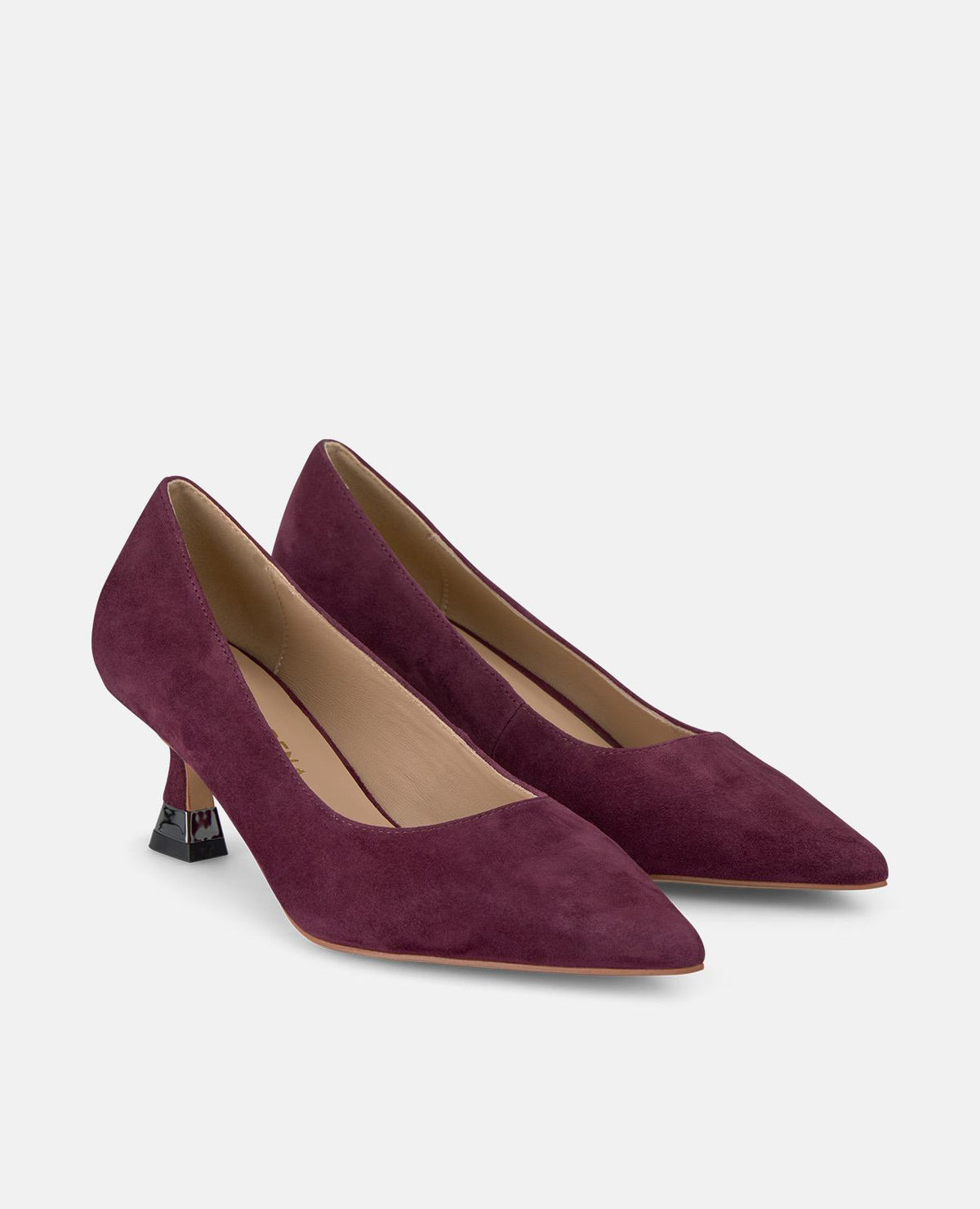LOW HEEL SHOE