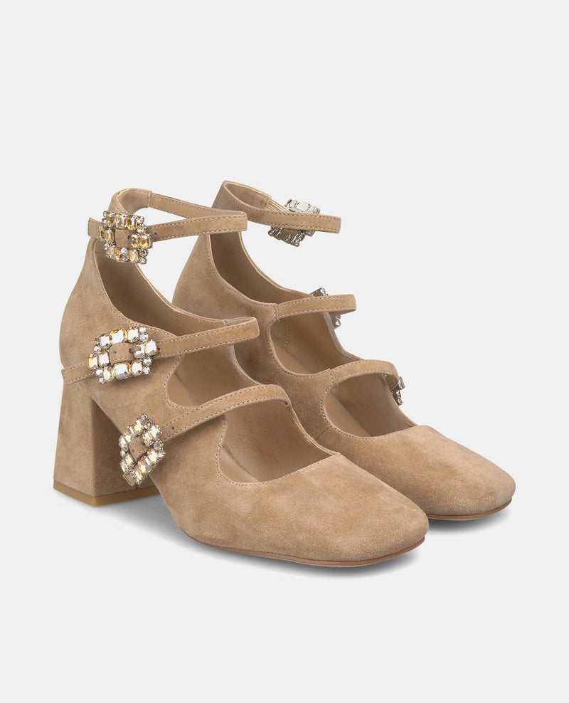 THREE BUCKLE HEEL SHOES