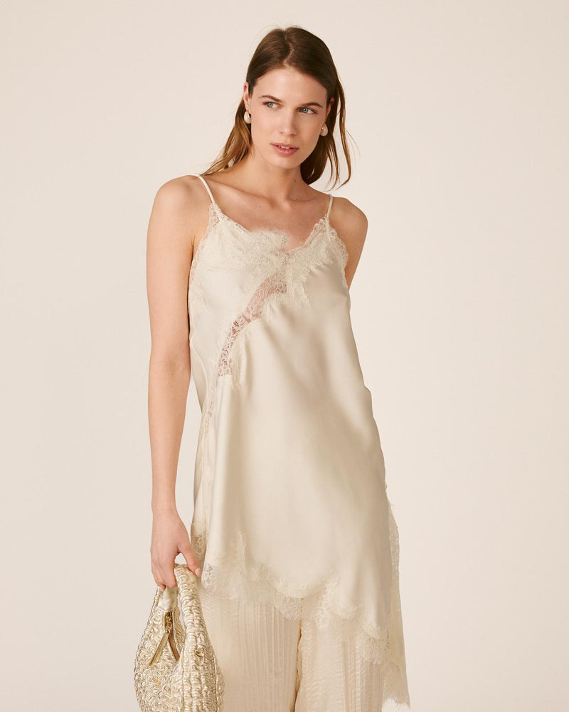 VESTIDO LENCERO