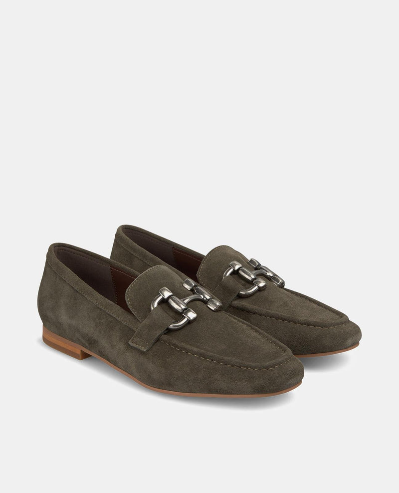 MOCCASIN WITH METAL STIRRUPS