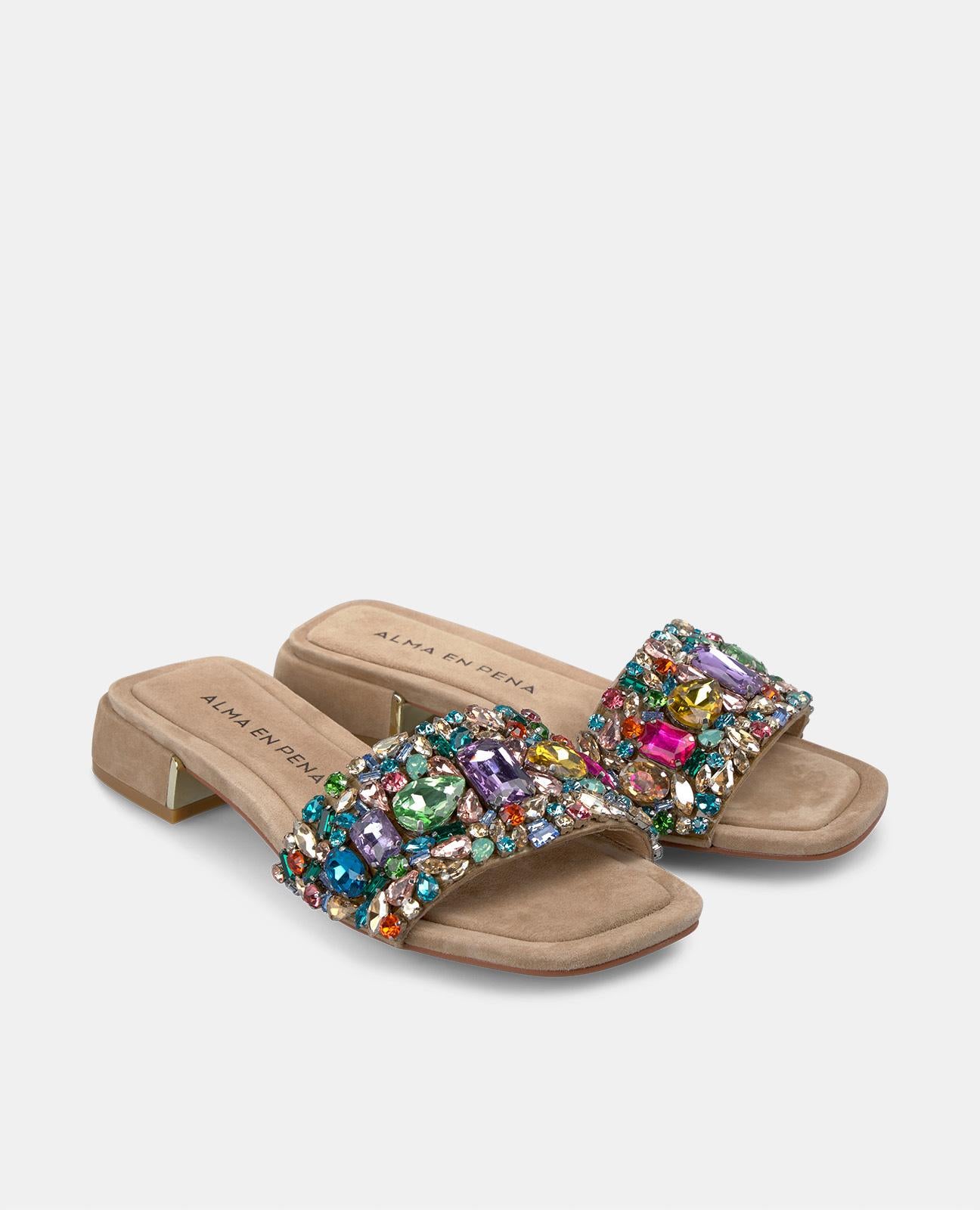 SANDALIA CON ABALORIOS