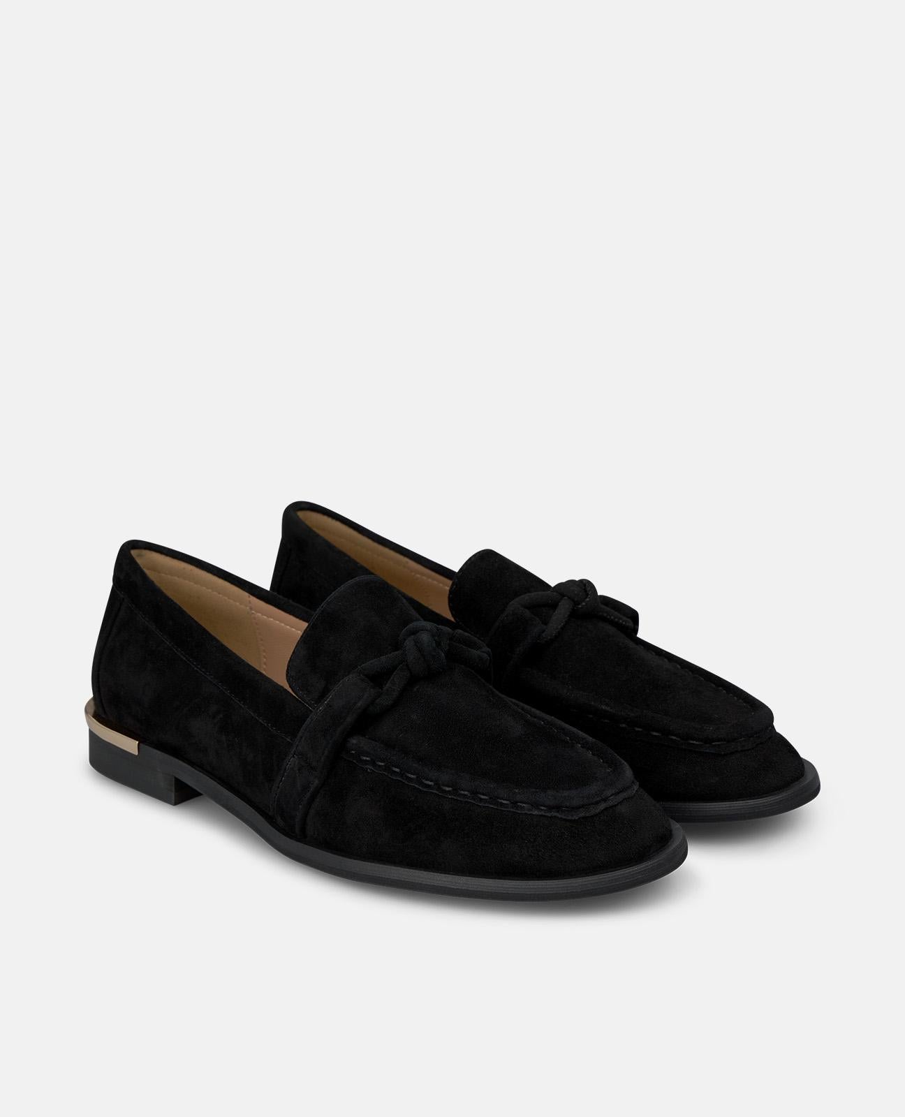 MOCASÍN ANTE CON DETALLE NUDO