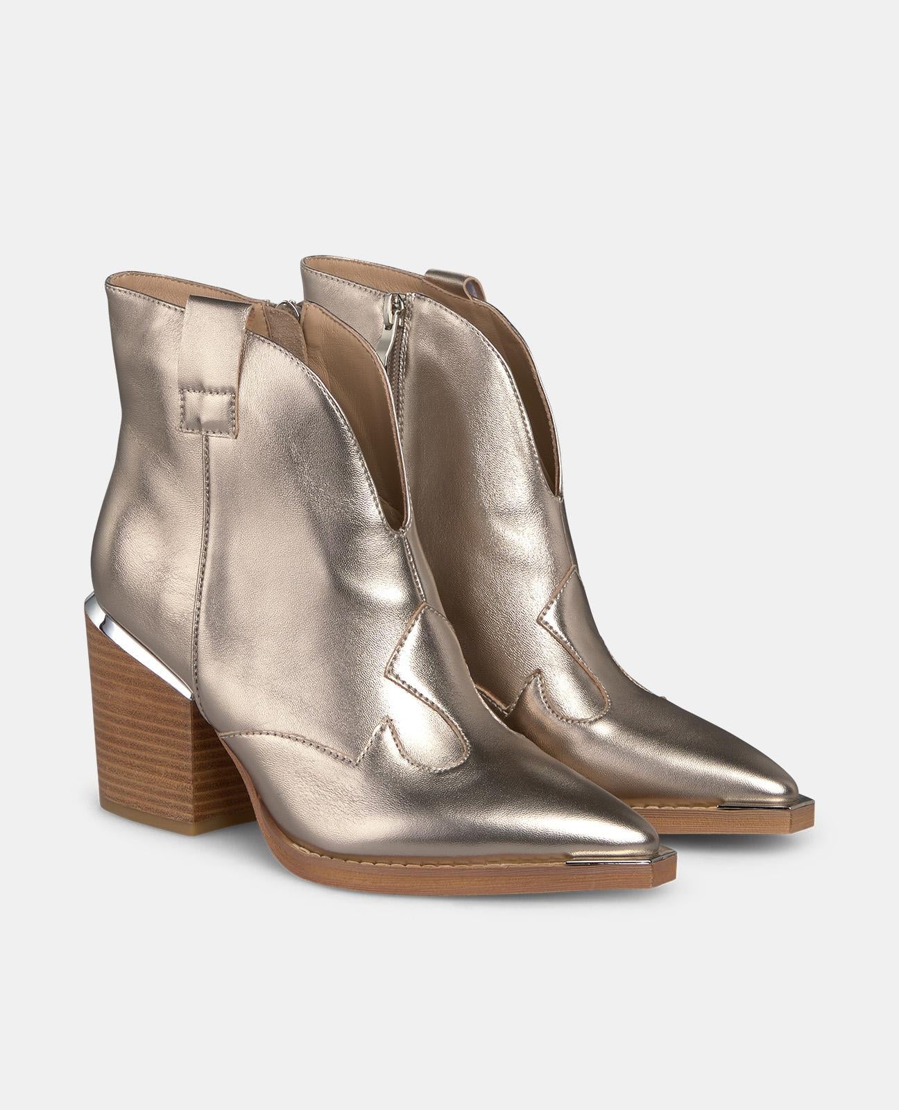 STIEFELETTE FERSE VORNE OFFEN