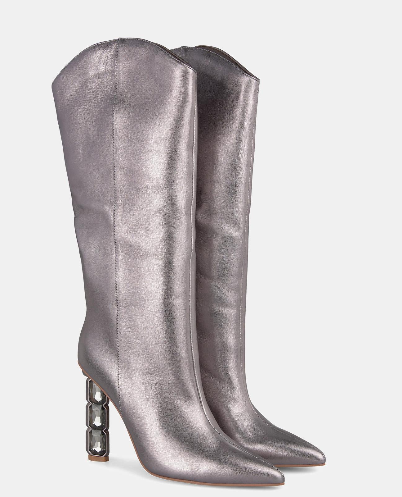 BOTTE À TALON EN CRISTAL