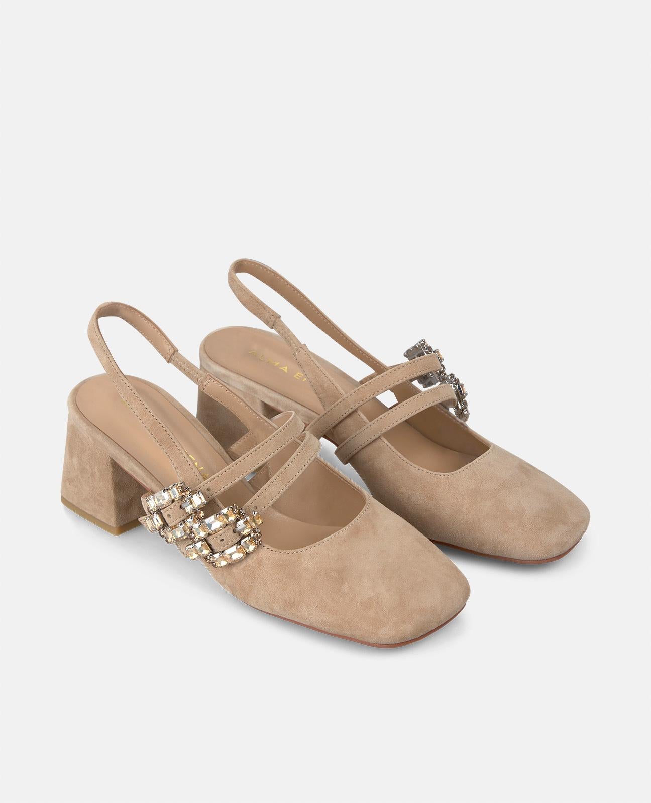 SCHUHE MIT SCHNALLENABSATZ