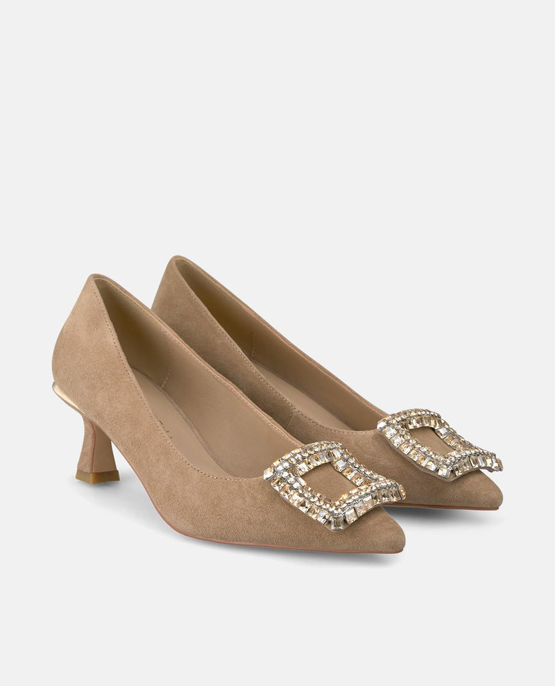 ZAPATO BAJO CON ADORNO