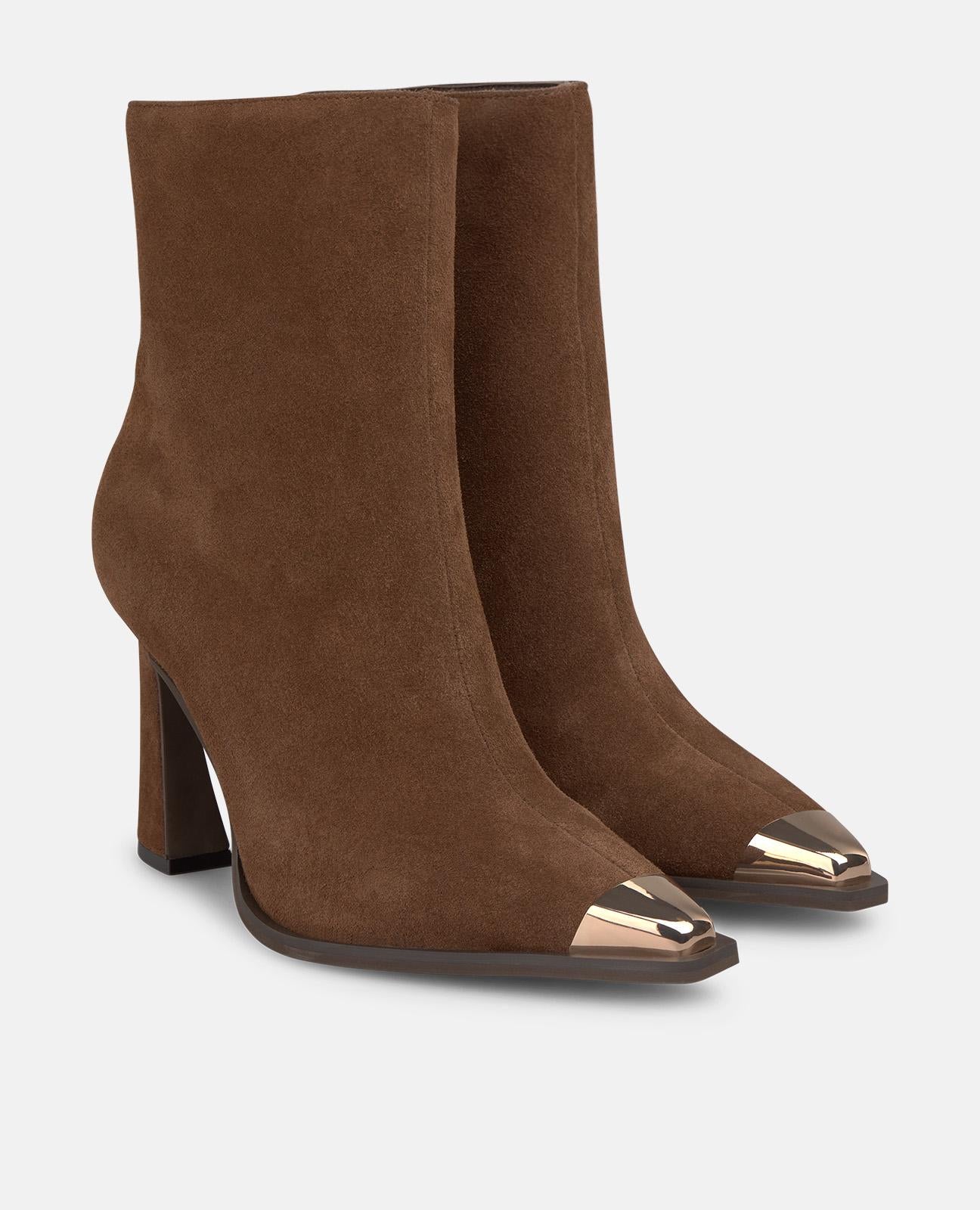 BOTÍN DETALLE PUNTERA METALIZADA