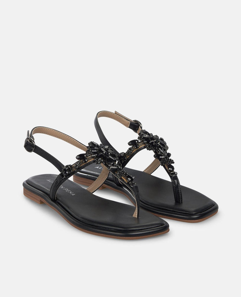 SANDALIA PLANA EN T TIRA EN PEDRERIA