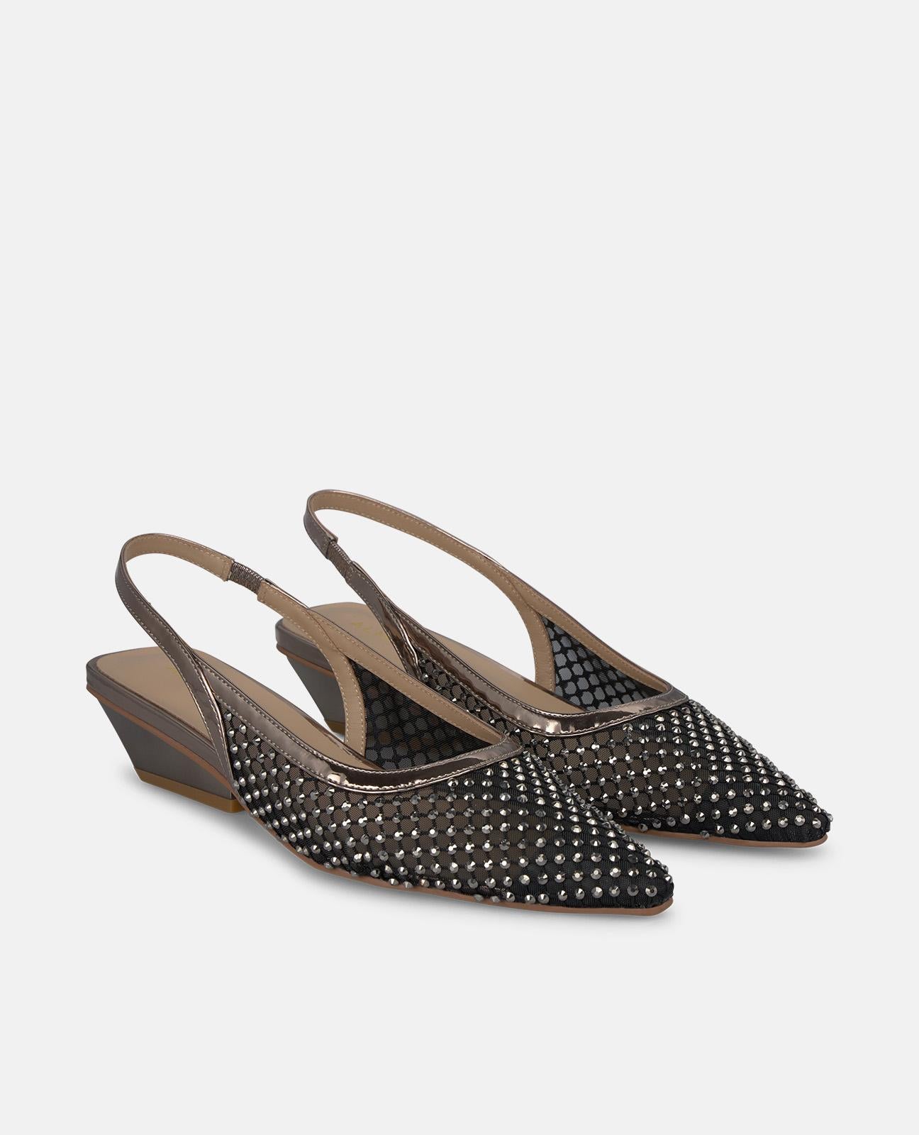 ZAPATO DESTALONADO DE MALLA