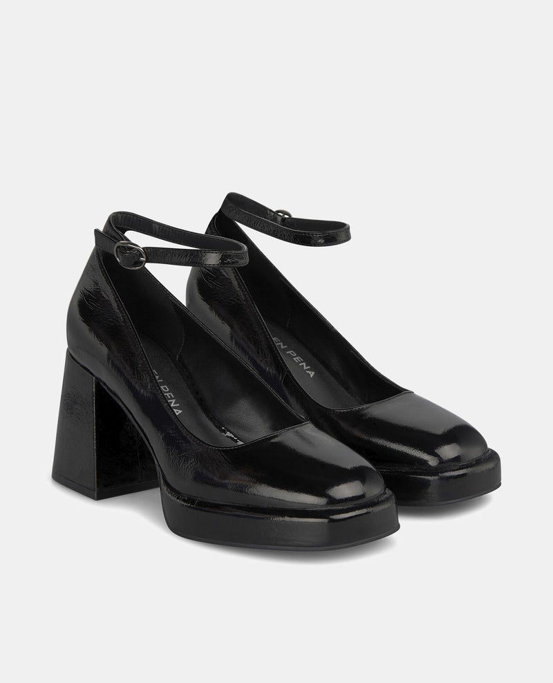 BUCKLE BRACELET HEEL SHOE