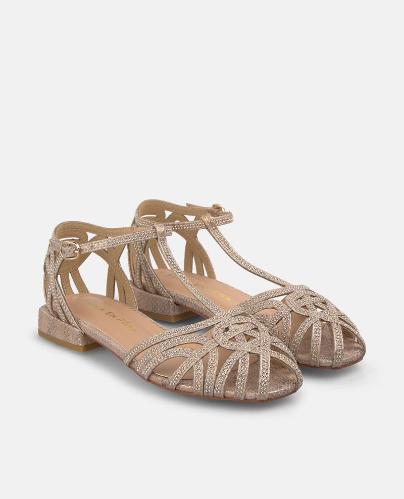 T-Shaped Beaded Crab Cage