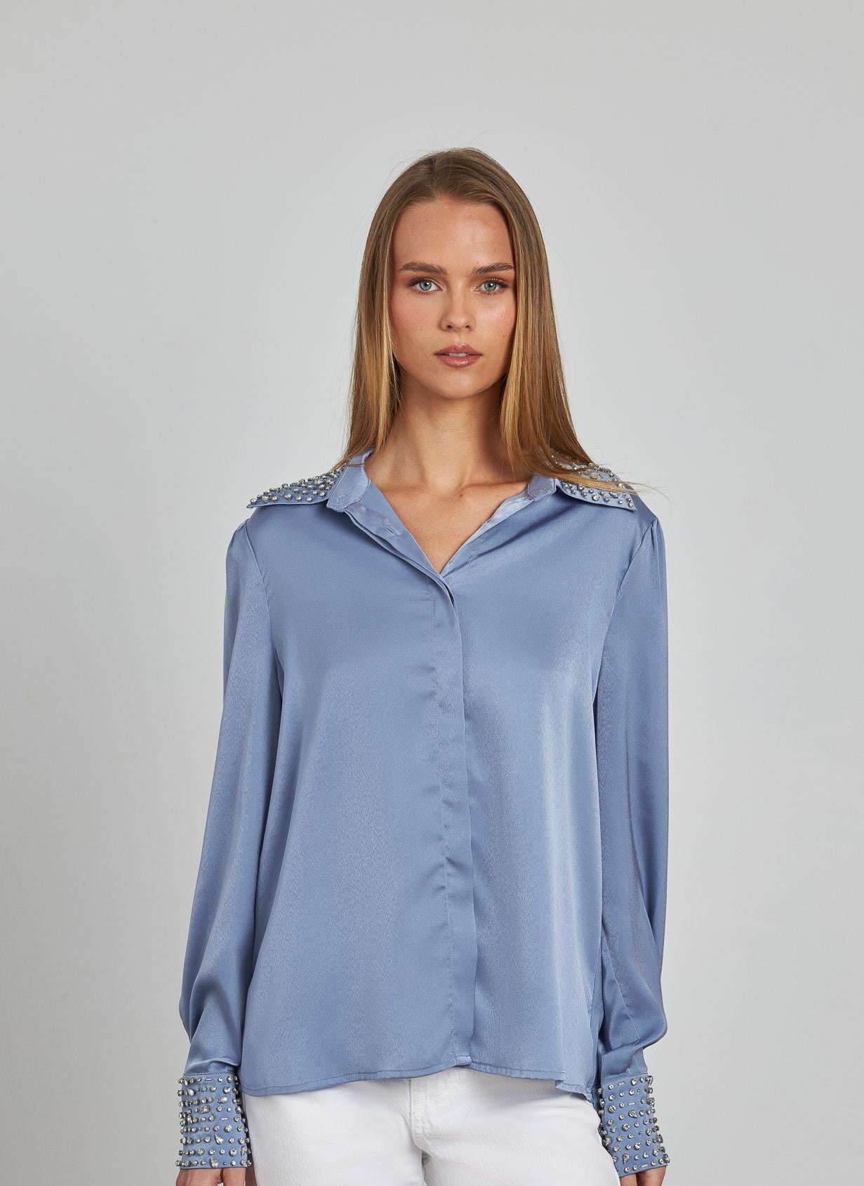 CAMISA EFECTO SATINADO PEDRERÍA