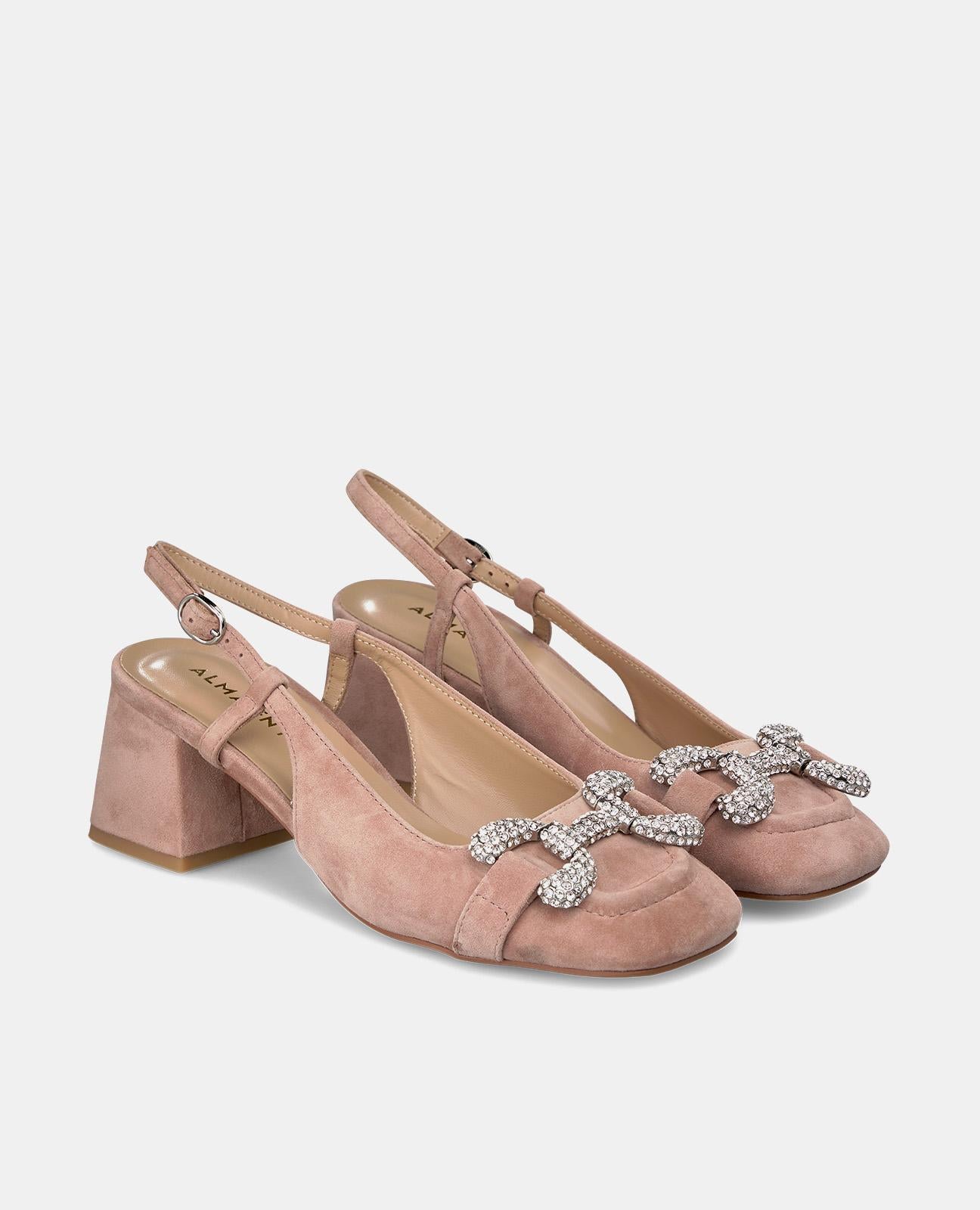 SQUARE HEEL BUCKLE SHOE