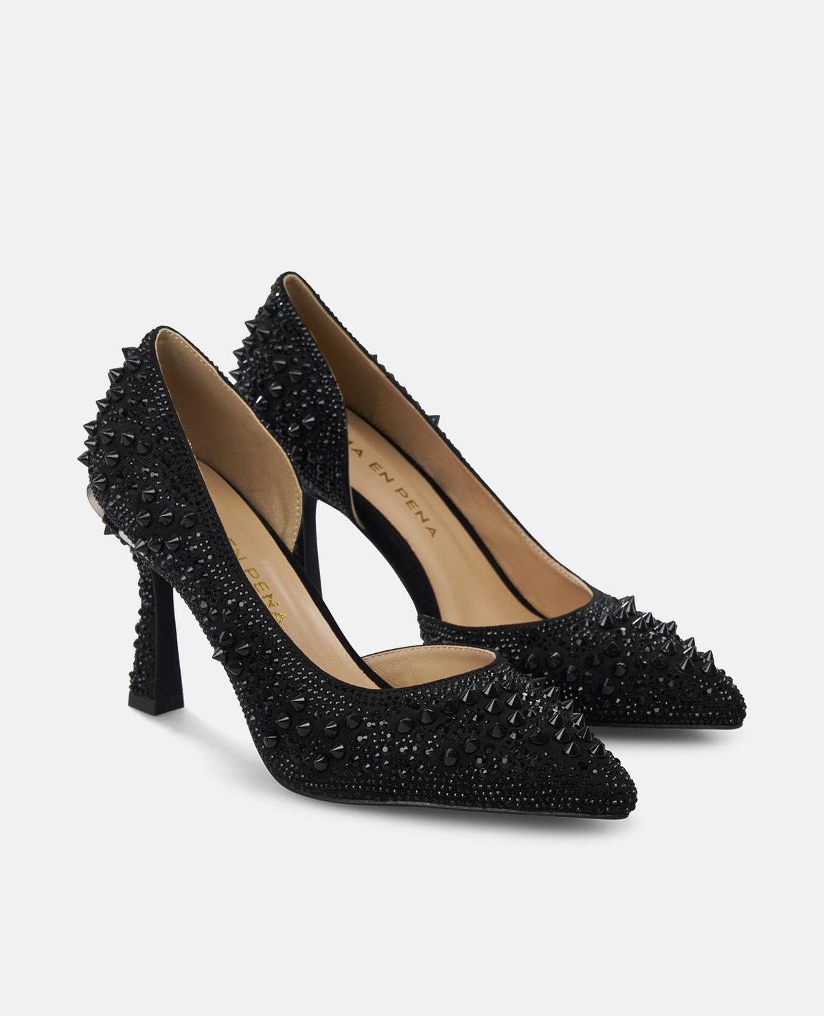 SCARPA CON TACCO A SPITALE DETTAGLI