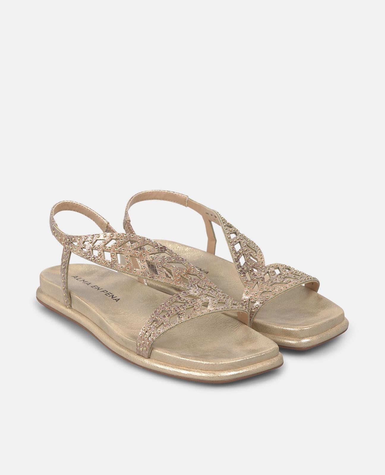 SANDALIA PLANA DETALLE HOJA