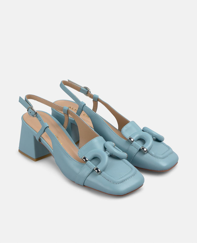 PORMENOR DO SAPATO DE SALTO ALTO