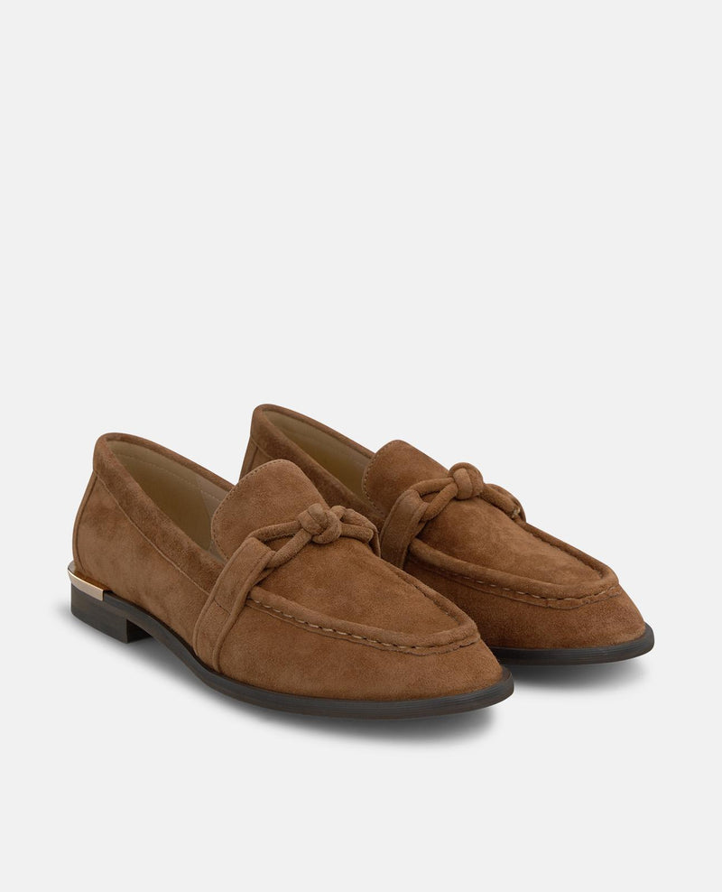 MOCASÍN ANTE CON DETALLE NUDO