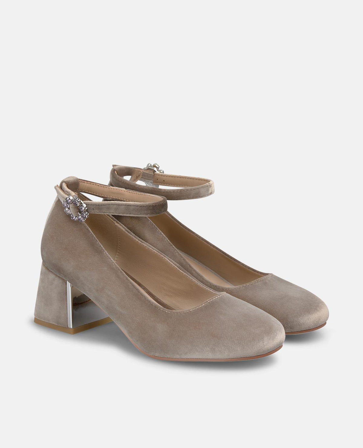 ZAPATO TERCIOPELO CON PULSERA
