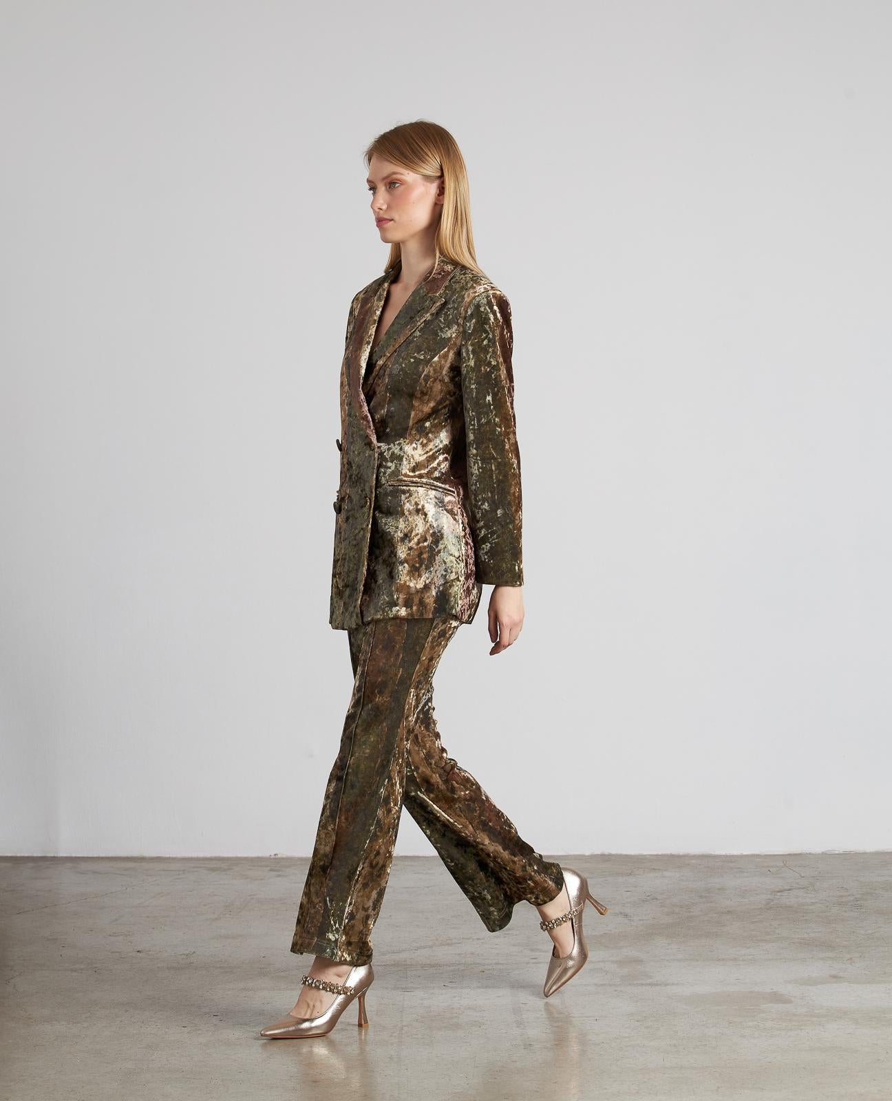 PANTALÓN FLARE TERCIOPELO