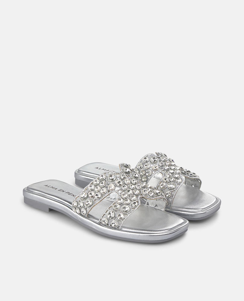 SANDALIA PLANA TIRAS ADORNO