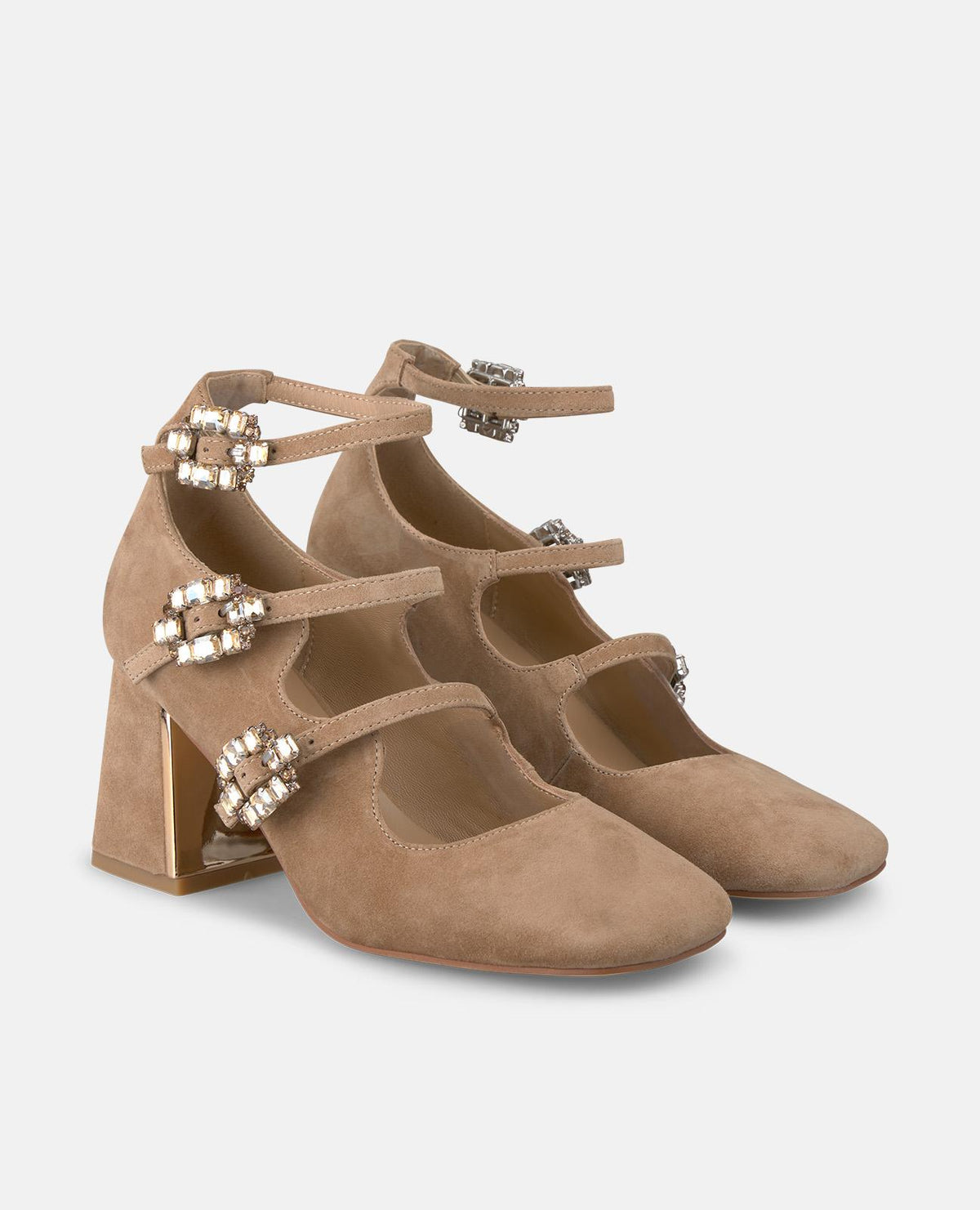 SCARPA CON TACCO E FIBBIE