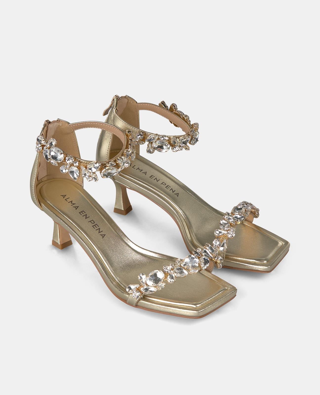 SANDÁLIA DE SALTO PEQUENO