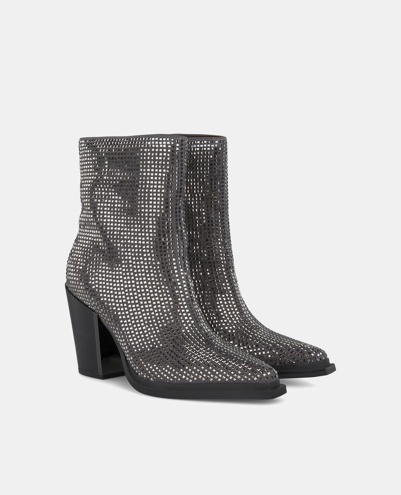 BOTTINES RECOUVERTES DE STRASS