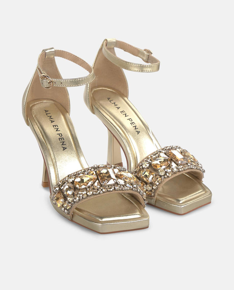 SANDALIA DE TACON METALIZADA