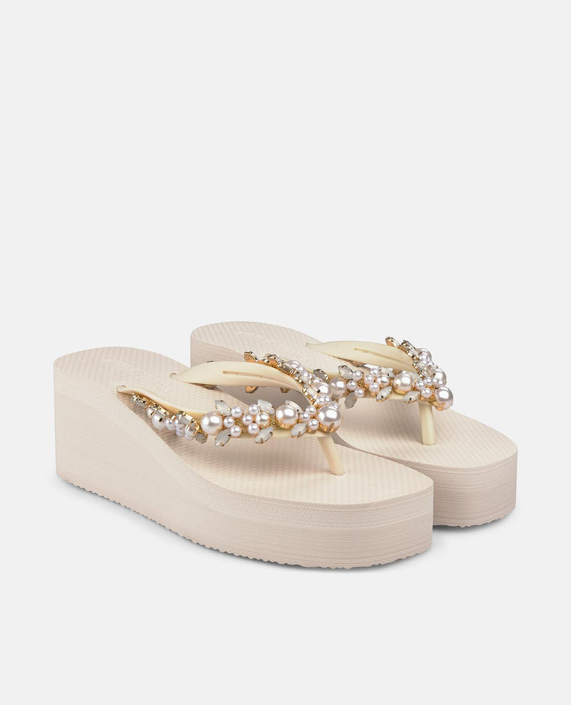 PORMENORES DE PÉROLAS EM FLIP FLOP