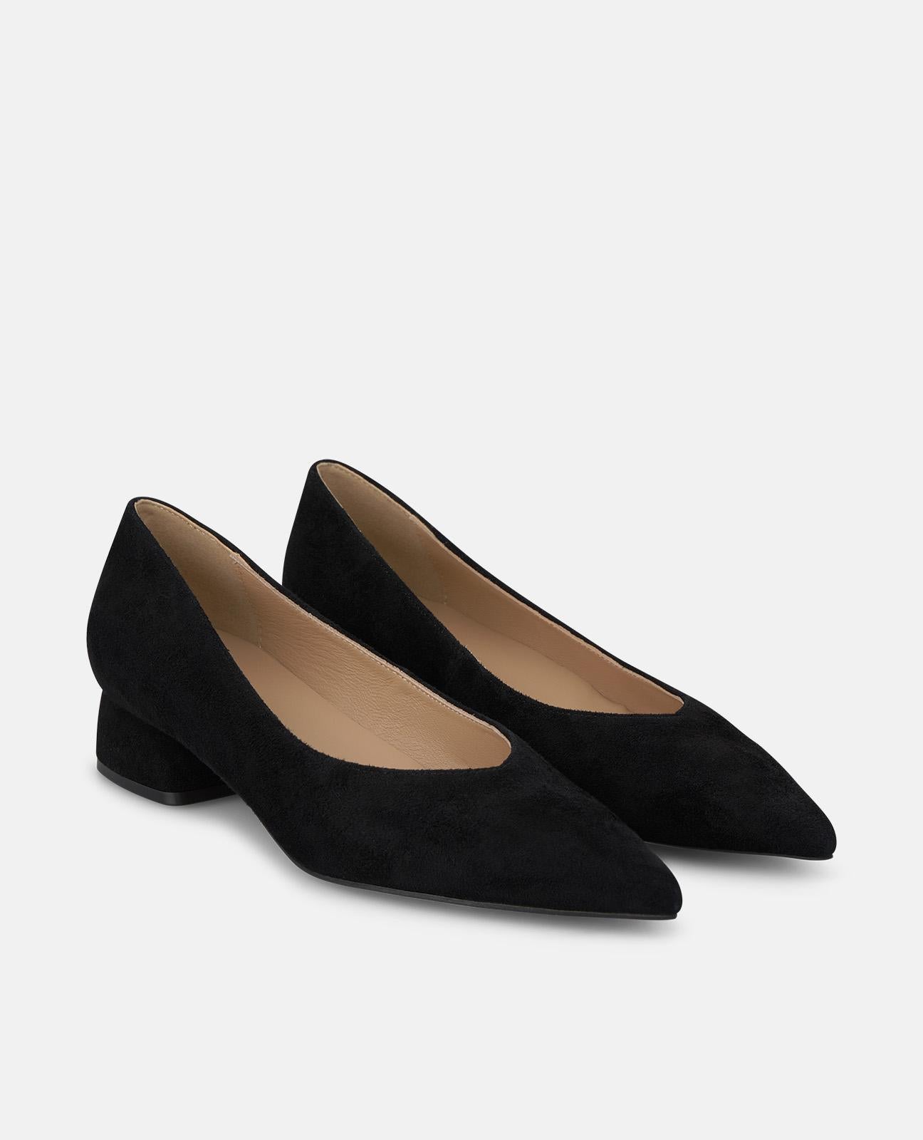 ZAPATO DE PUNTA EN PIEL