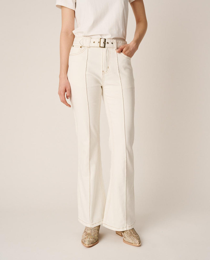 PANTALÓN FLARE DEMIN