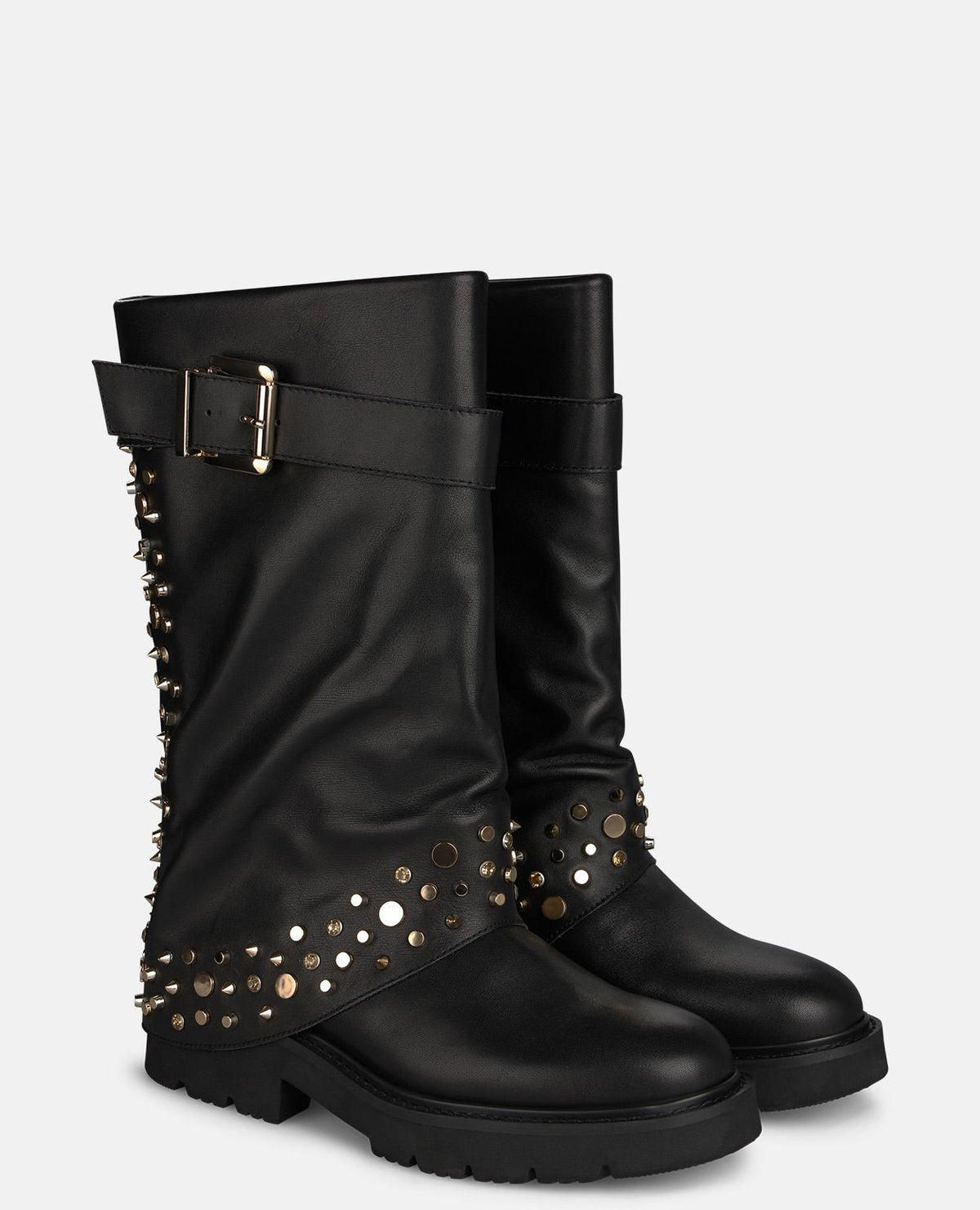 BOTA MILITAR DE NAPA CON TACHAS METÁLICAS