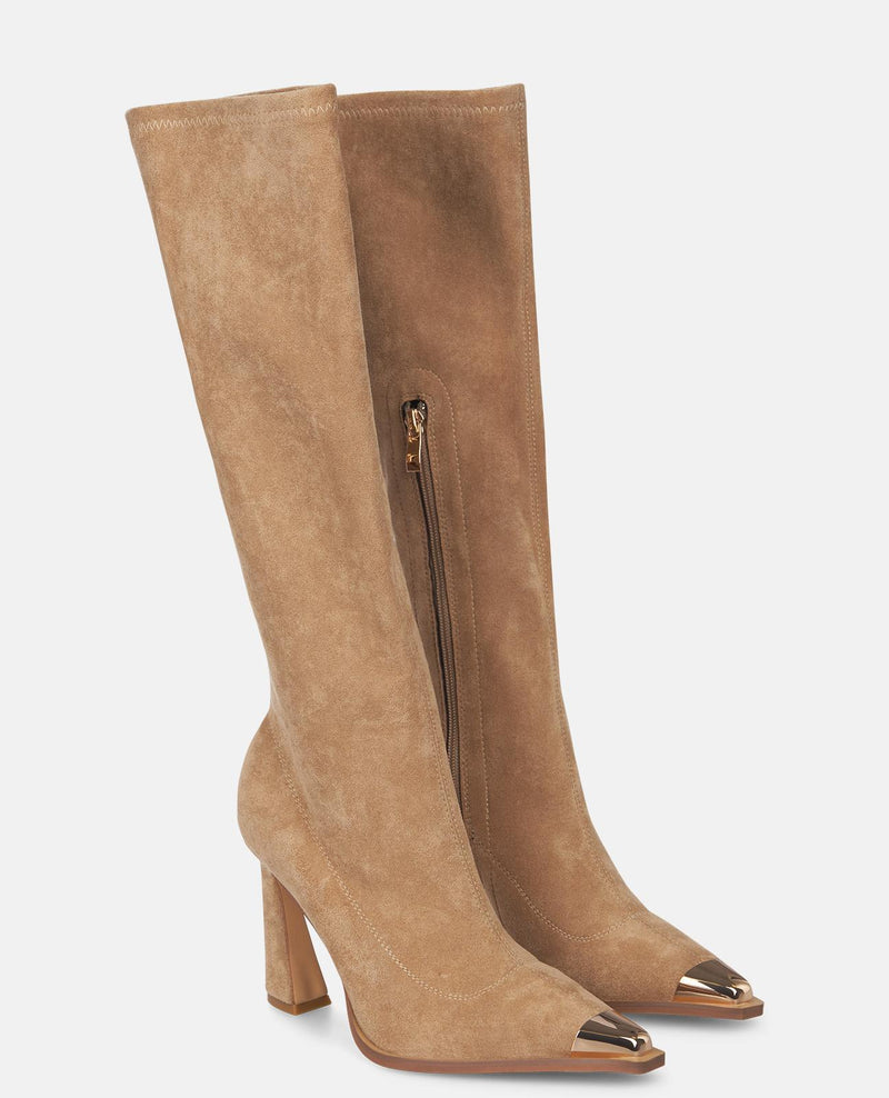 FUNNEL-HEEL BOOTS