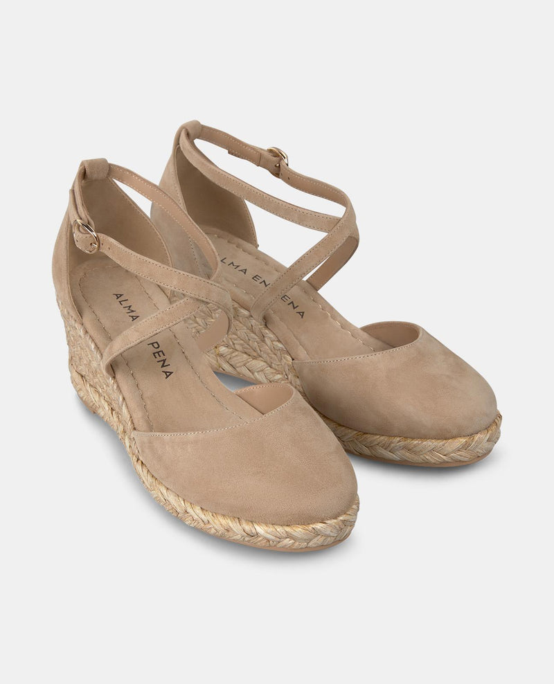 ZAPATO CUÑA TIRAS CRUZADAS