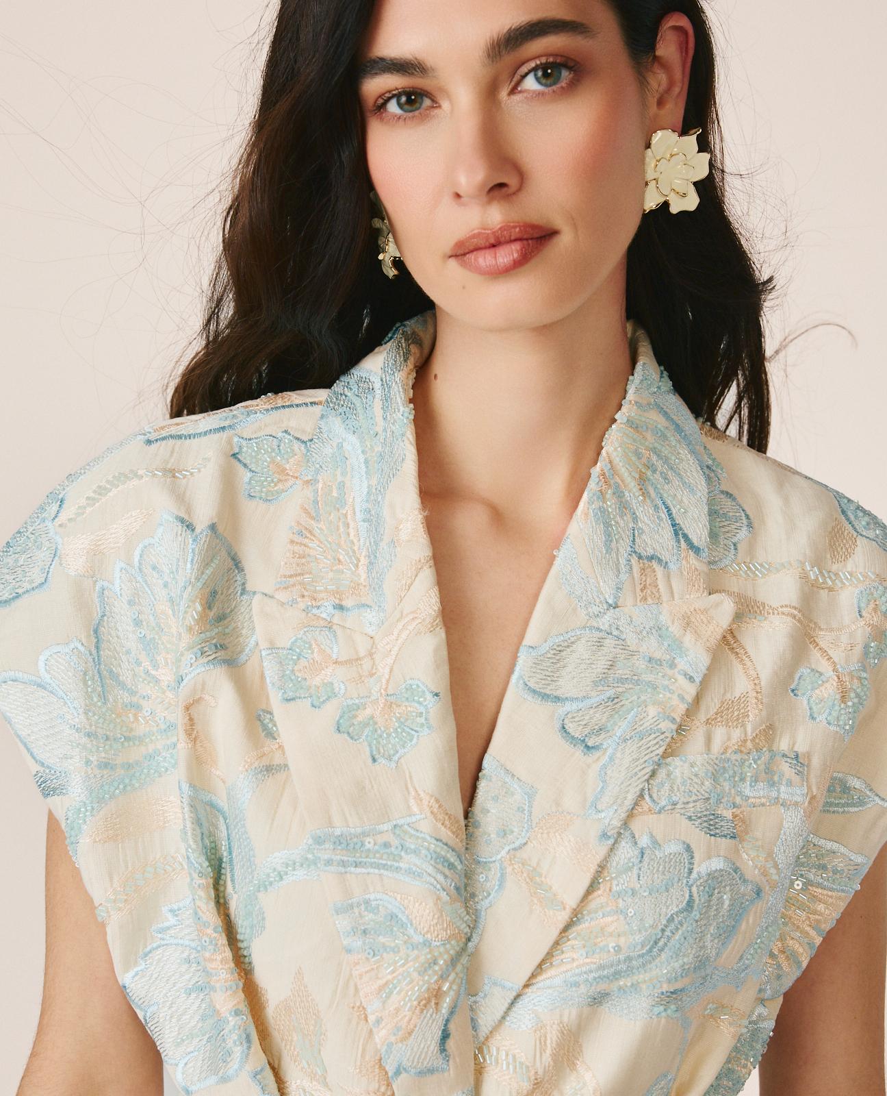 CHALECO BORDADO CUENTAS