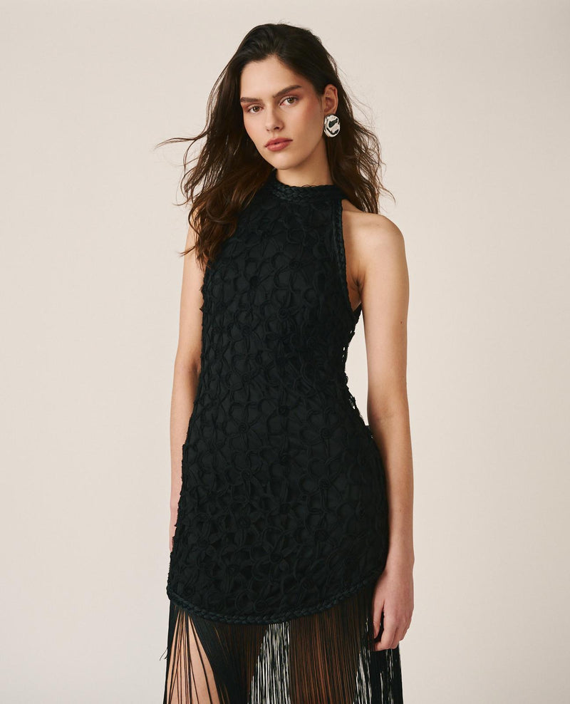 VESTIDO MÉDIO COM FRANJAS