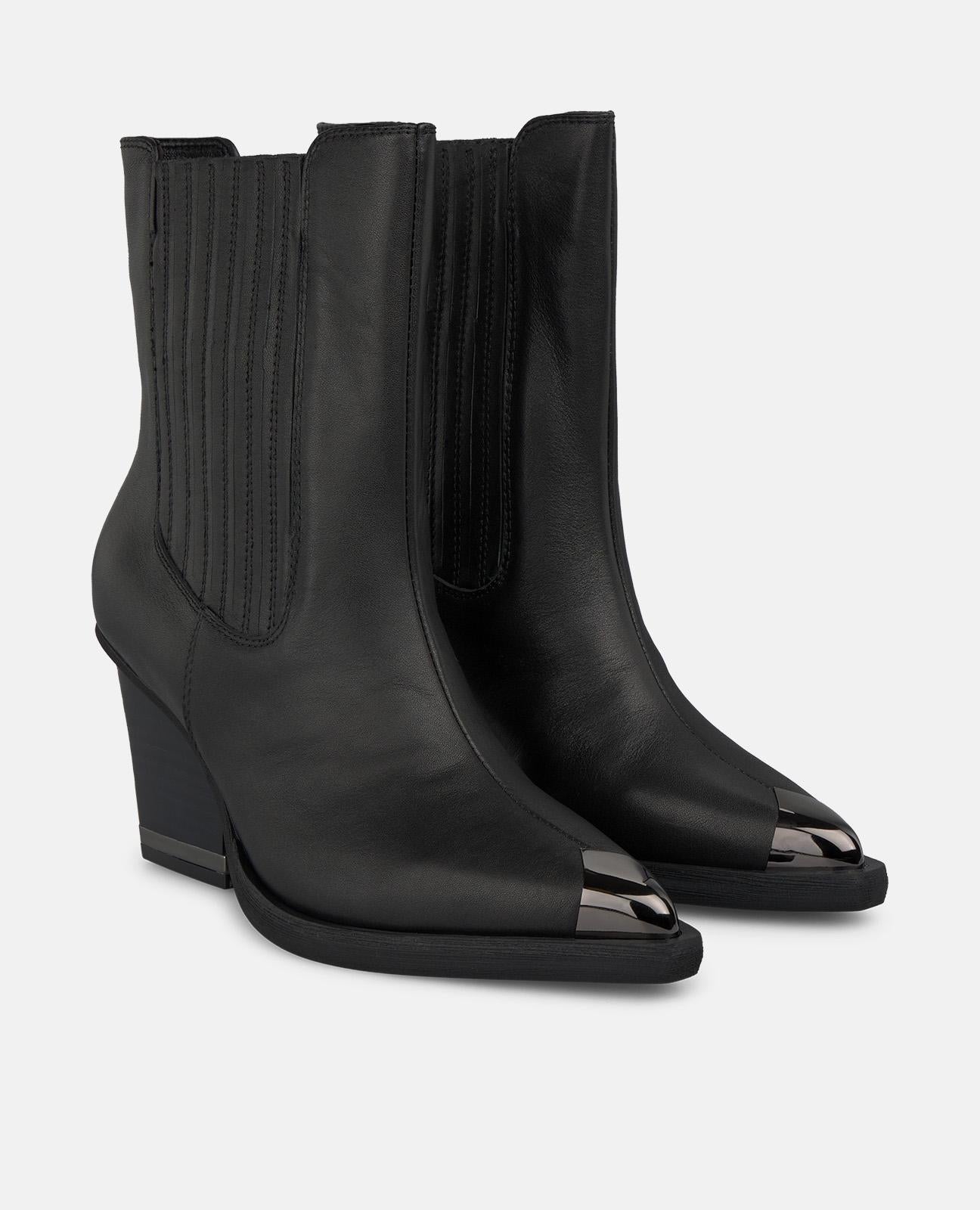 BOTÍN ELÁSTICO PUNTERA METALIZADA