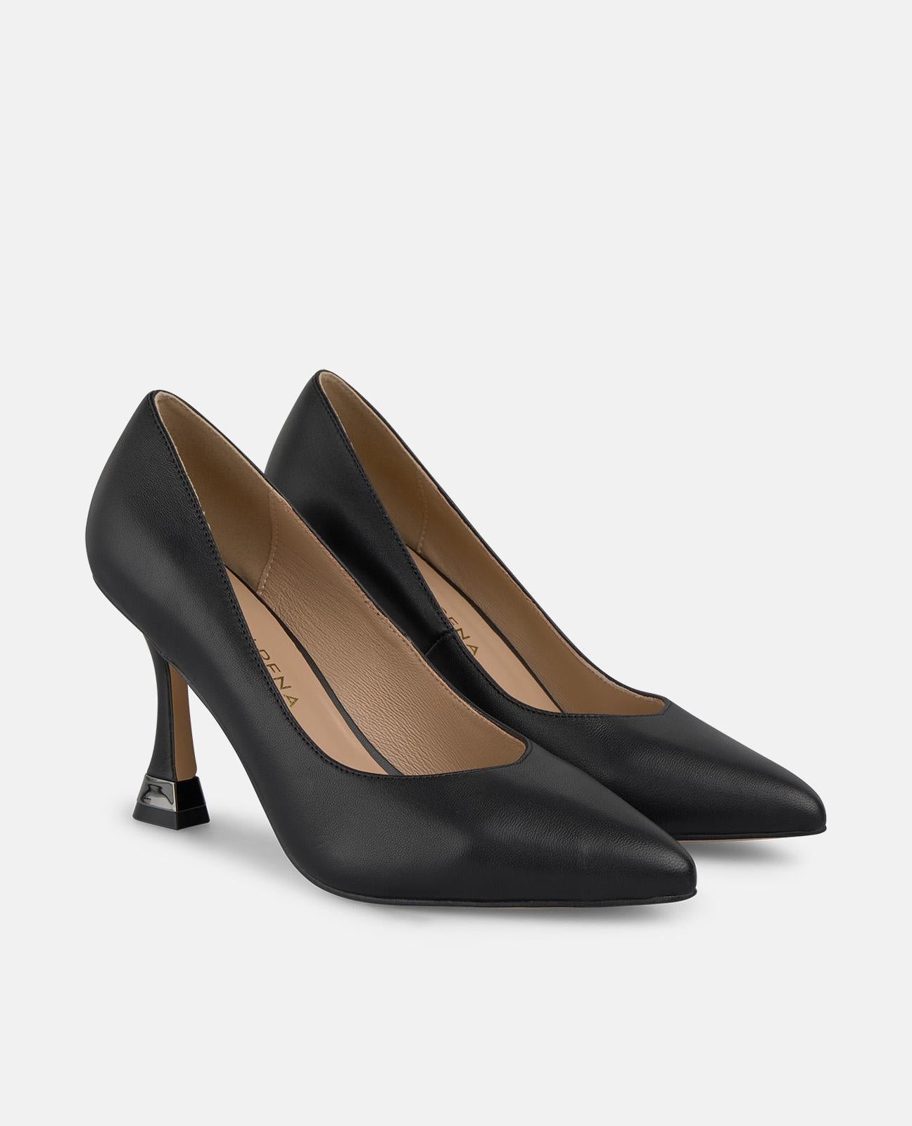 CHAUSSURES HAUTES À BOUT POINTU