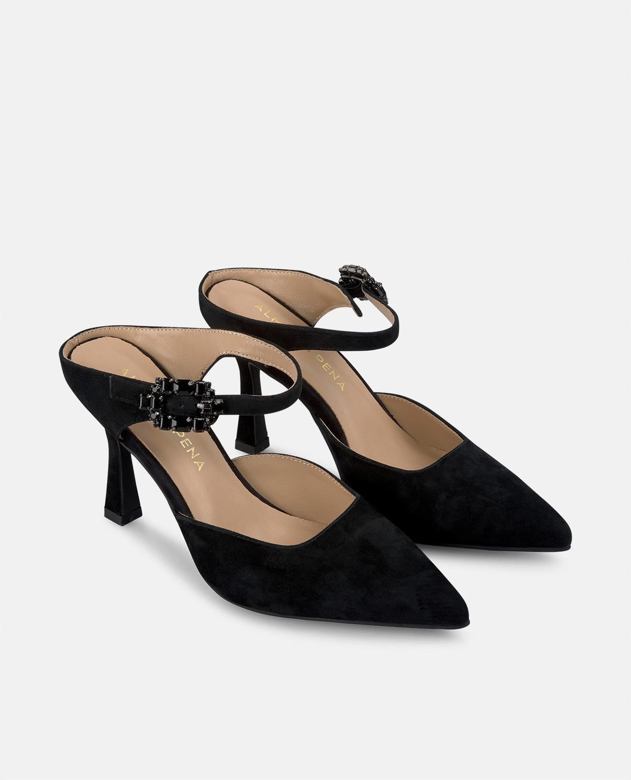 ZAPATO DESTALONADO HEBILLA JOYA