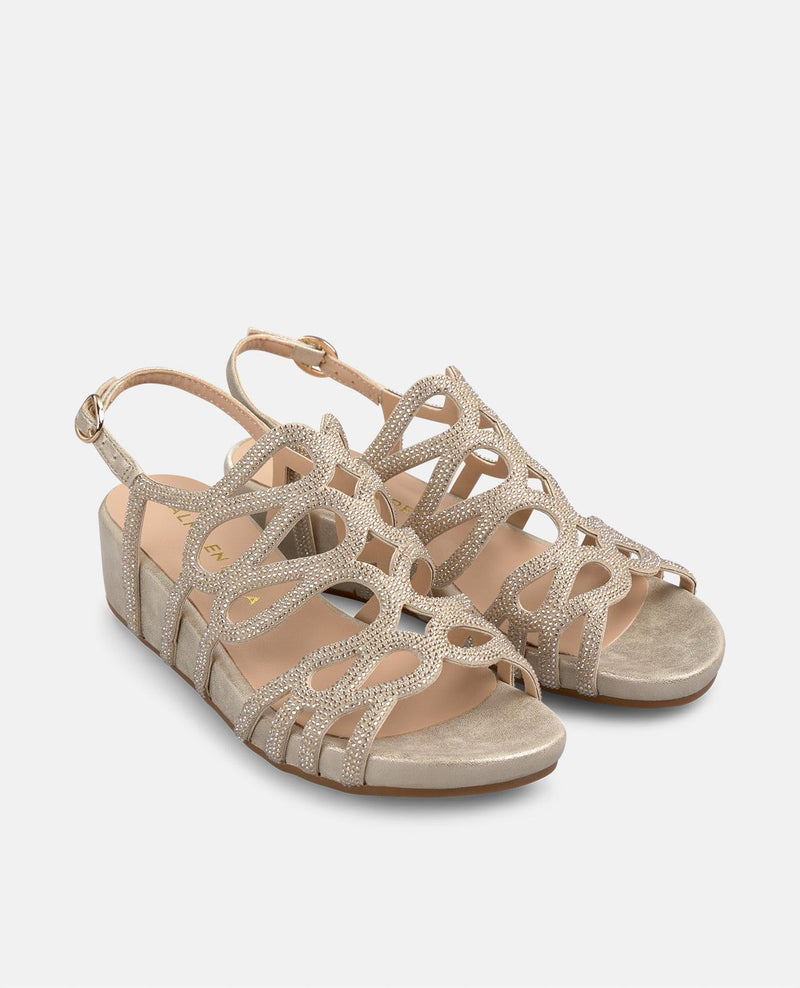 SANDALIA CUBIERTA PEDRERÍA CUÑA