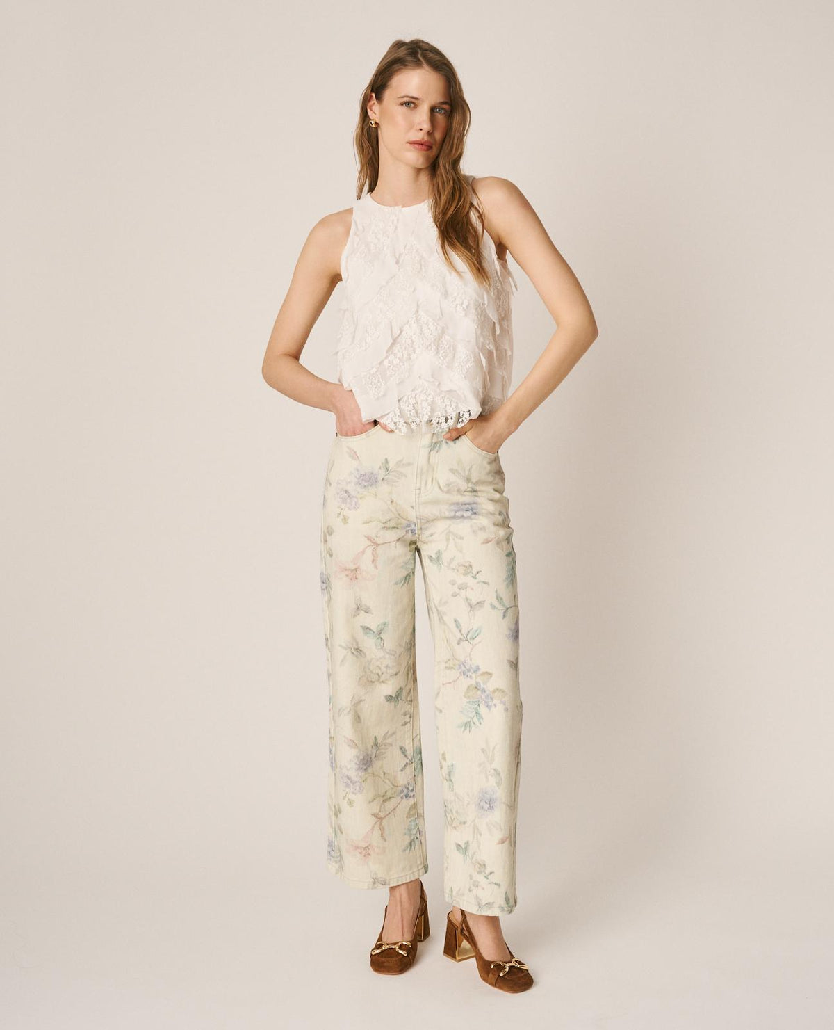PANTALONI CON STAMPA FLOREALE