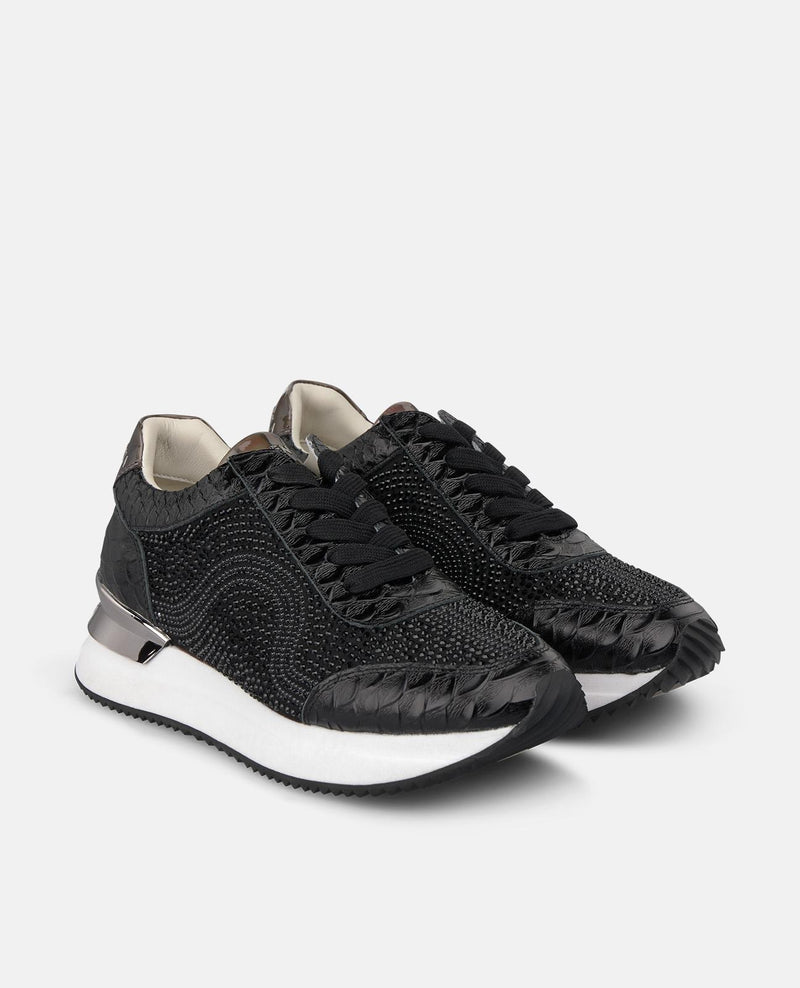 ZAPATILLAS METALIZADAS CON PEDRERÍA