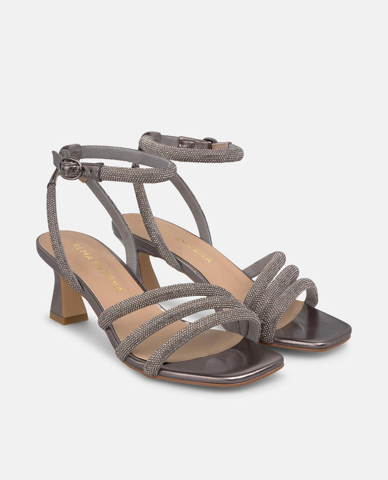 SANDALIA TACON FINO TIRAS TUBULARES