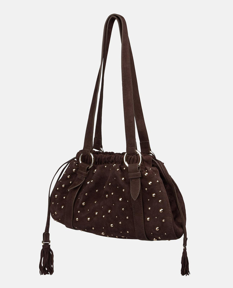 BOLSO HOBO ANTE CON TACHAS METÁLICAS