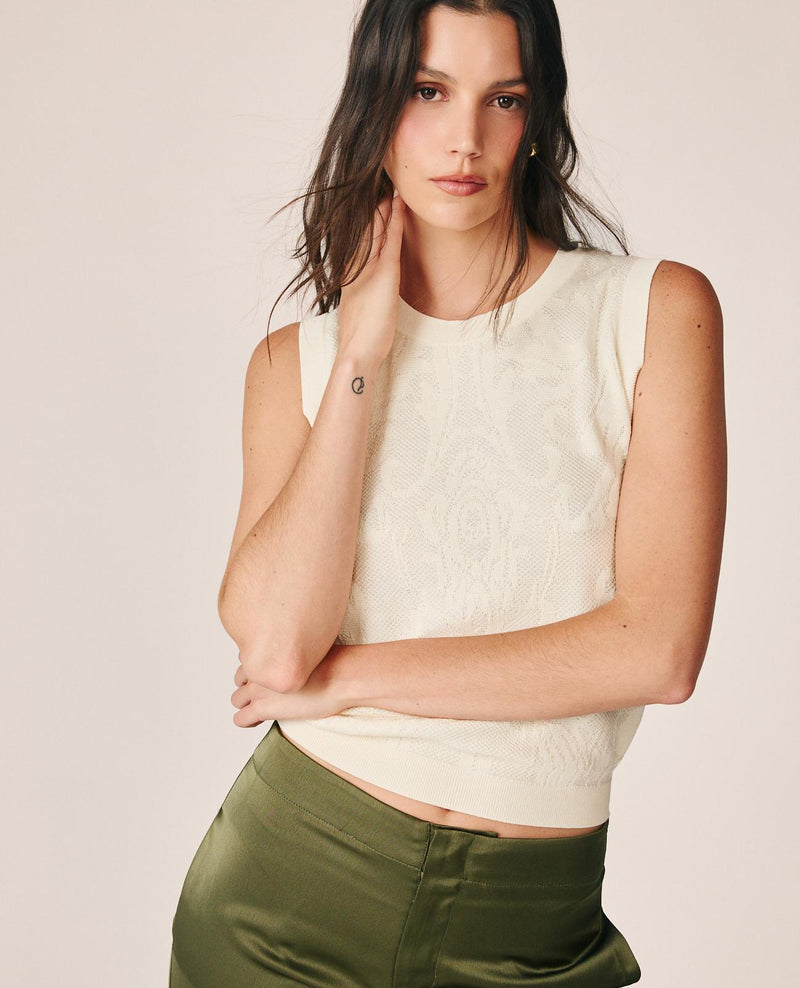 CHALECO PUNTO JACQUARD ARABESCOS