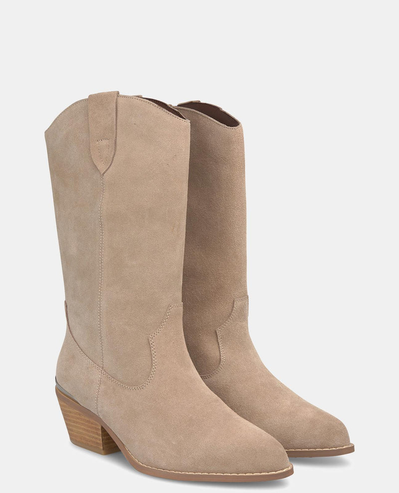 BOTAS DE MEIO CALÇADO