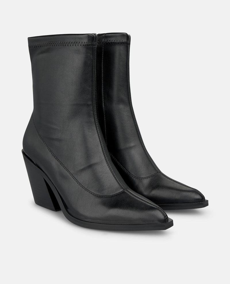 ZIPPED ANKLE BOOTS