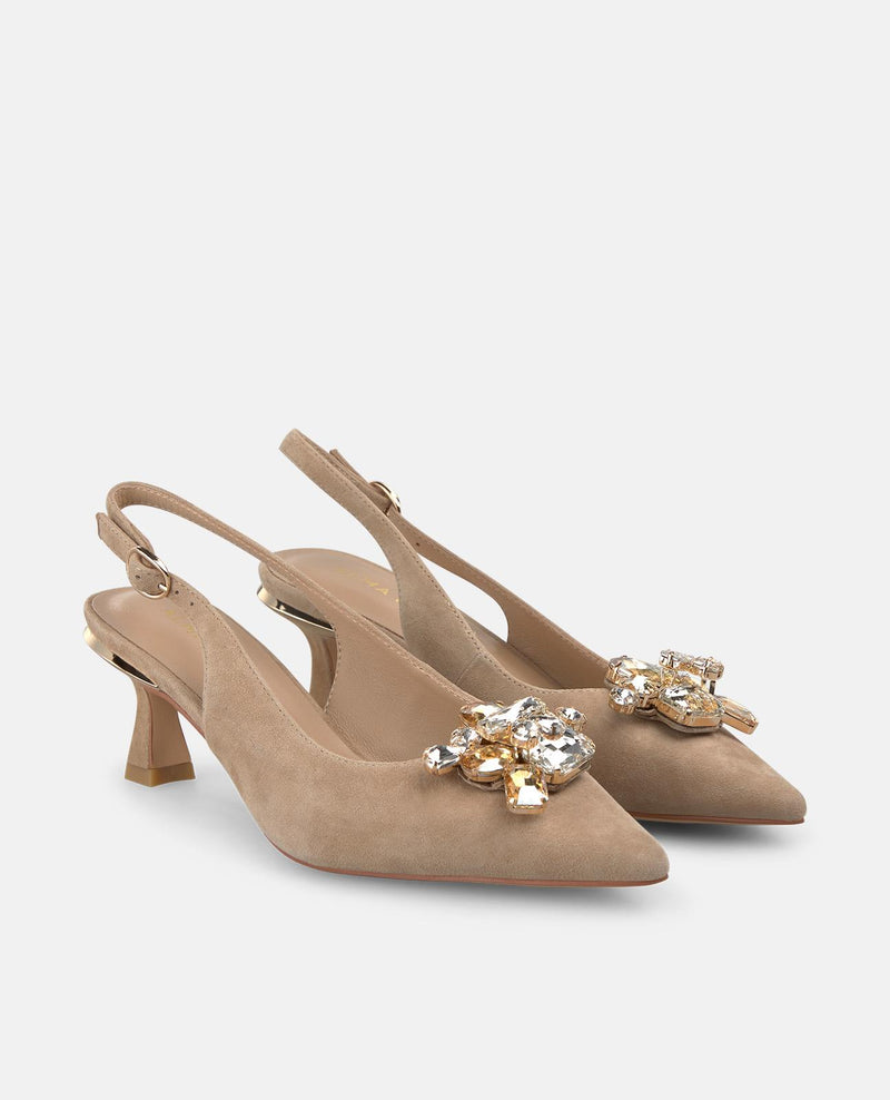 SALON DESTALONADO CON PEDRERIA ESPECIAL