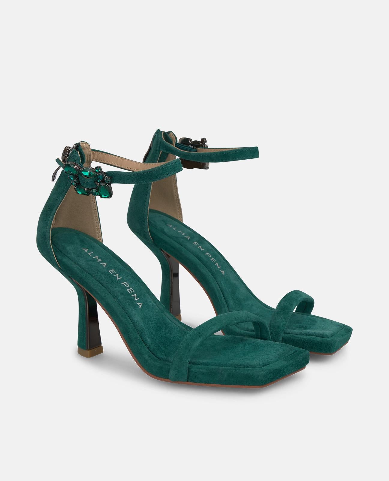 SANDALIA TACÓN HEBILLA